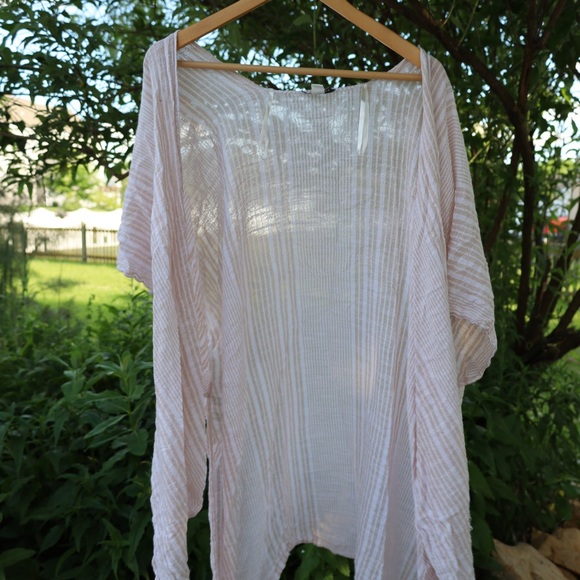 American Eagle Wrap Size Small - Picture 5 of 6